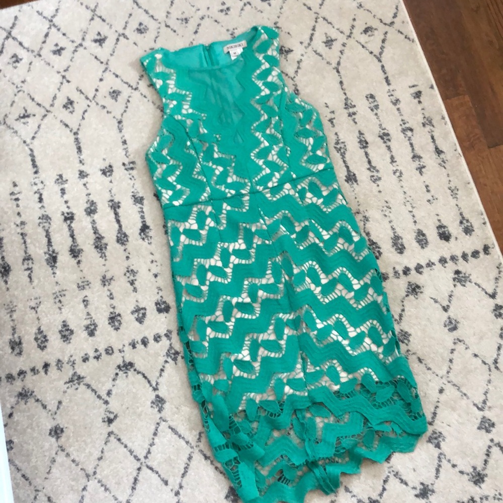 Chunky lace dress 👗